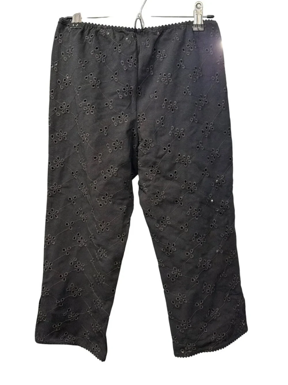 Free People Black Eyelet Bloom Capri Pants Pull On New - Picture 7 of 10